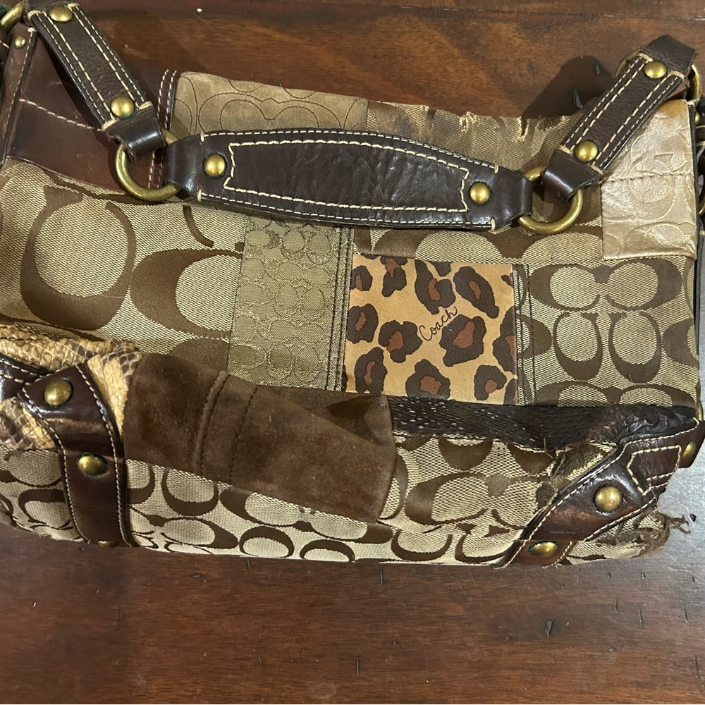 Patch Coach Purse - image 5